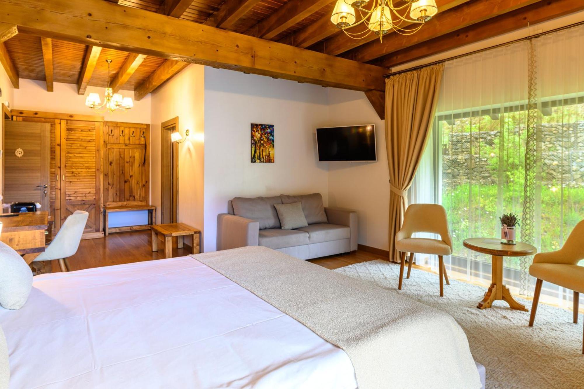 Casa Baciu Colacu 5*